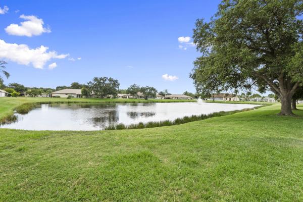 5828 Honeybell Ct, Fort Pierce, Florida 34982, image 2