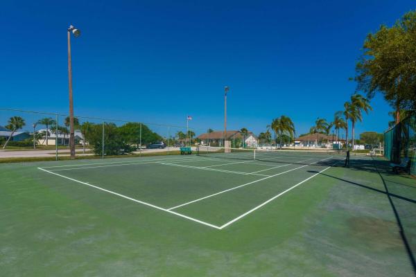 5828 Honeybell Ct, Fort Pierce, Florida 34982, image 1