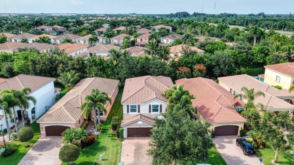 Canyon Trails, 8135 Cantabria Falls Dr, Boynton Beach, Florida 33473, image 1