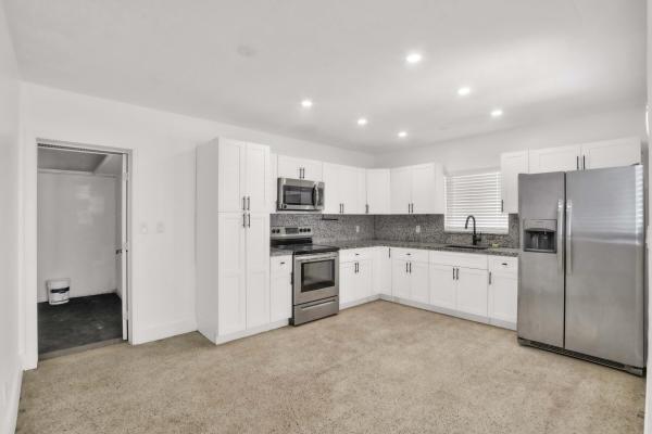 River Oaks, 1548-1550B SW 23rd Ct, Fort Lauderdale, Florida 33315, image 2