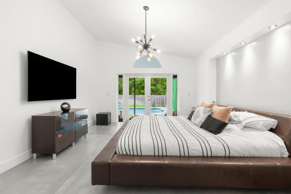 The Gables, 52 Gables Blvd, Weston, Florida 33326, image 2