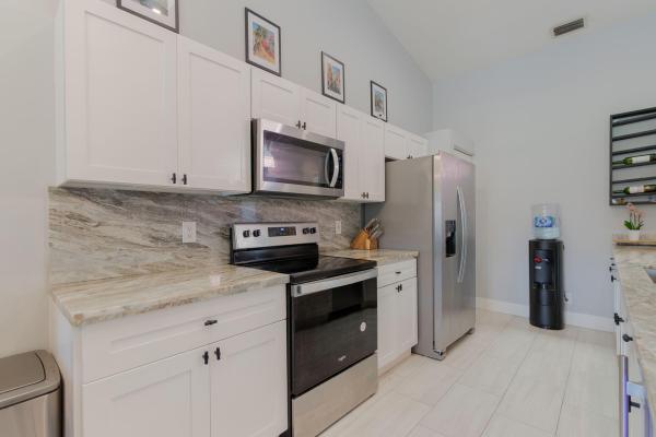 Villa San Remo, 18404 Via Di Regina, Boca Raton, Florida 33496, image 3