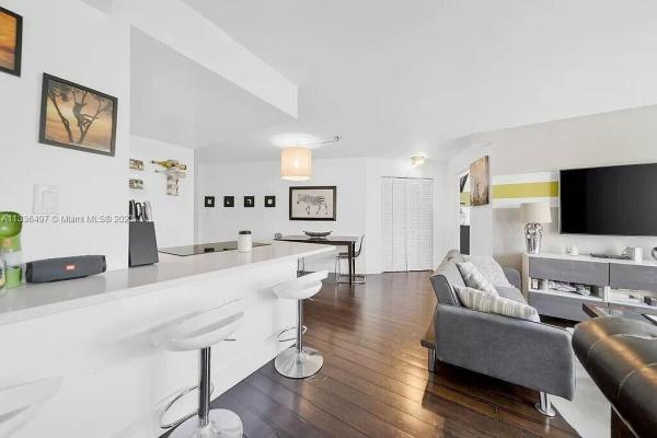 Octagon Towers, 1881 Washington Ave #2G, Miami Beach, Florida 33139, image 1