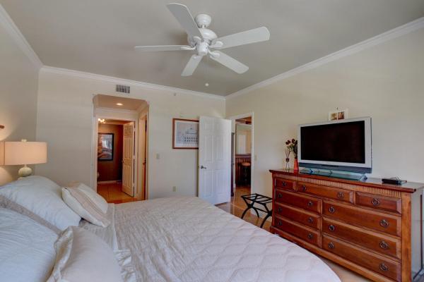 The Courtyards In CityPlace, 780 S Sapodilla Ave #401, West Palm Beach, Florida 33401, image 2