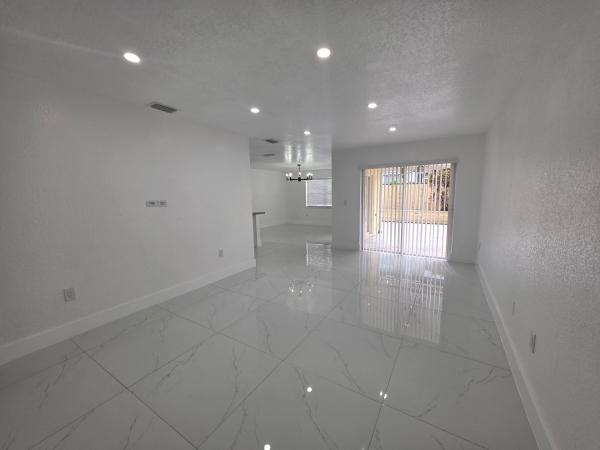 Sonoma, 5466 NW 92nd Ave, Sunrise, Florida 33351, image 1