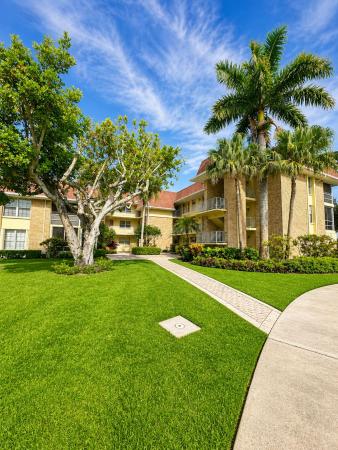 Tamberlane, 5570 Tamberlane Cir #329, Palm Beach Gardens, Florida 33418, image 2