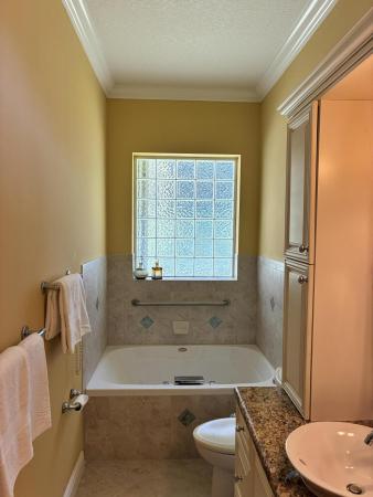 Isle Of Capri, 646 Venetto Ct, Port St. Lucie, Florida 34986, image 3