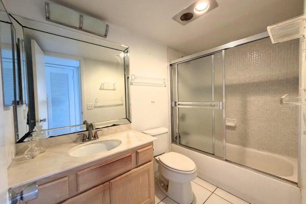 4266 Deste Ct #101, Lake Worth, Florida 33467, image 2
