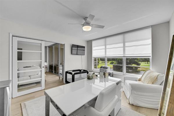 Oaks Lane At Palm-Aire, 555 Oaks Ln #311, Pompano Beach, Florida 33069, image 2