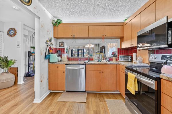 Baywood Village 3, 4587 Carambola Cir S #27218, Coconut Creek, Florida 33066, image 3
