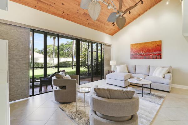 Patio Homes, 204 Old Meadow Way, Palm Beach Gardens, Florida 33418, image 3