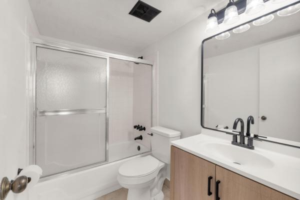 The Gate, 6190 Woodlands Blvd #513, Tamarac, Florida 33319, image 2