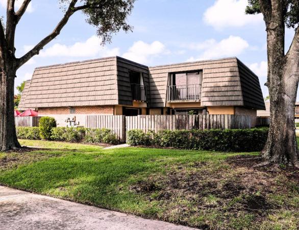 Village Of Sandalwood Lakes, 2229 22nd Way, West Palm Beach, Florida 33407, image 1