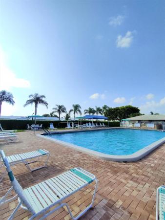Palm Beach Leisureville, 1826 SW Congress Blvd, Boynton Beach, Florida 33426, image 1