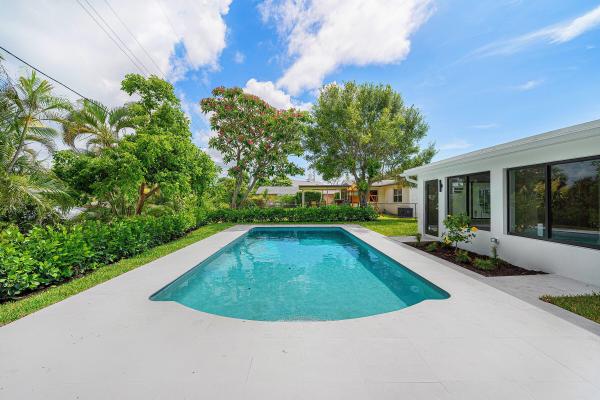Lake Osborne Terrace, 707 Sunset Dr, Lake Worth Beach, Florida 33461, image 1