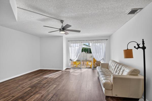 The Charter Club Of Palm Beach, 212 Foxtail Dr #G, Greenacres, Florida 33415, image 1