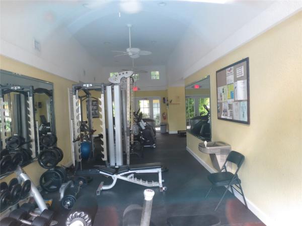 Pine Crest Village At Victoria Park, 1515 E Broward Blvd #227, Fort Lauderdale, Florida 33301, image 2