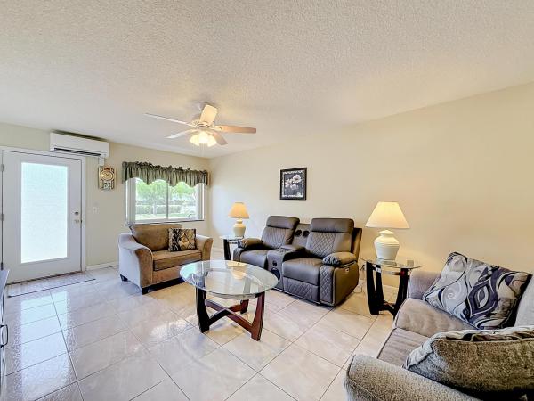 1050 SW 11th St #L2, Hallandale Beach, Florida 33009, image 1