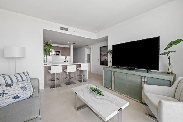 Tiffany House, 401 N Birch Rd #1003, Fort Lauderdale, Florida 33304, image 2