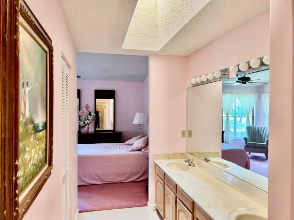 10840 Cypress Glen Dr, Coral Springs, Florida 33071, image 2