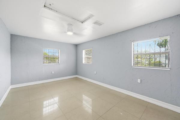 Melrose Park, 740 E Evanston Cir, Fort Lauderdale, Florida 33312, image 2
