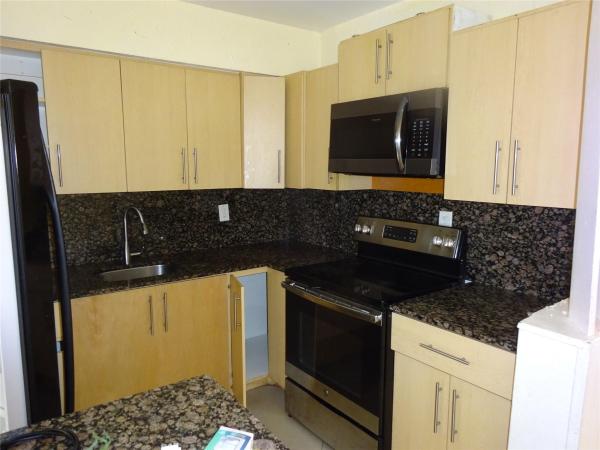 Melrose Park, 740 E Evanston Cir, Fort Lauderdale, Florida 33312, image 1