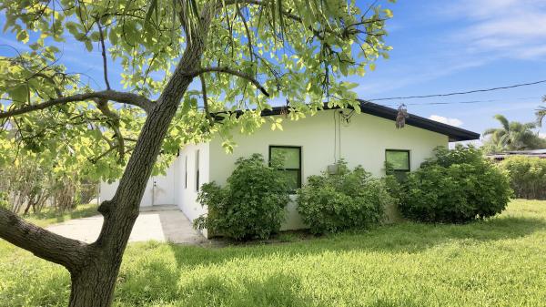 Lantana Heights, 720 S 11th St, Lantana, Florida 33462, image 2