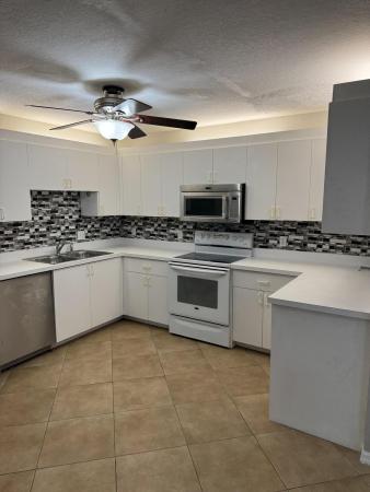 The Pines At Lawnwood, 1536 N Lawnwood Cir #3, Fort Pierce, Florida 34950, image 1