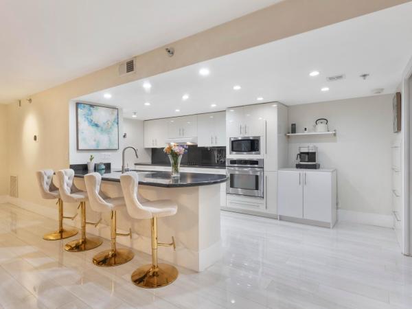 Lavers Resort & Racquet Club, 955 Egret Cir #102, Delray Beach, Florida 33444, image 1