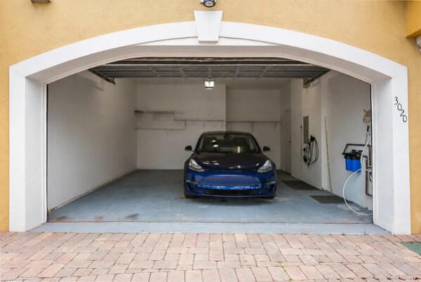 Villa Escondida, 3020 NE 5th Ter #8, Wilton Manors, Florida 33334, image 1
