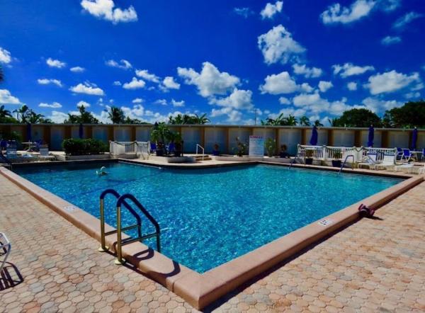 Imperial Point Colonnades, 2210 NE 67th St #1230, Fort Lauderdale, Florida 33308, image 1
