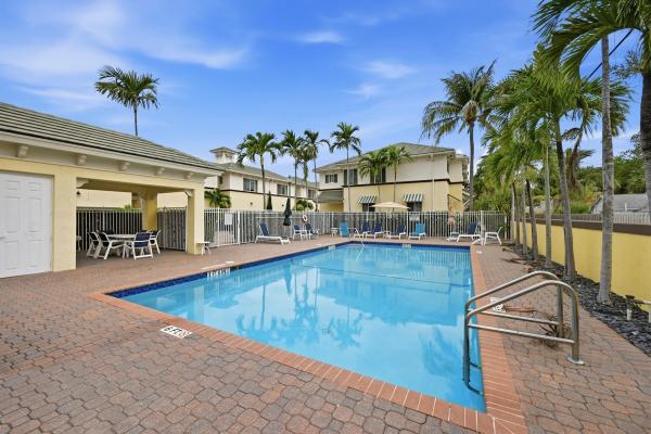 518 N Federal Hwy #14, Lake Worth, Florida 33460, image 2