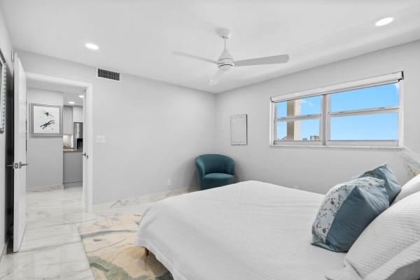 Bayshore Towers, 511 Bayshore Dr #910, Fort Lauderdale, Florida 33304, image 1