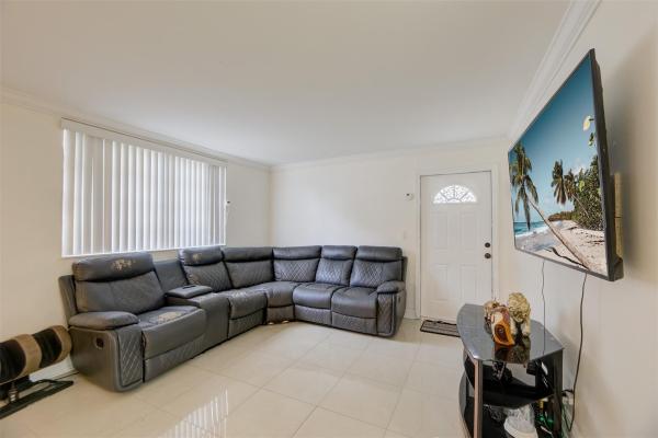 3777 NW 78th Ave #10D, Davie, Florida 33024, image 2