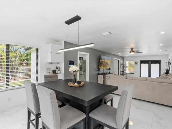 Hollywood Little Ranches, 2860 Monroe St, Hollywood, Florida 33020, image 2