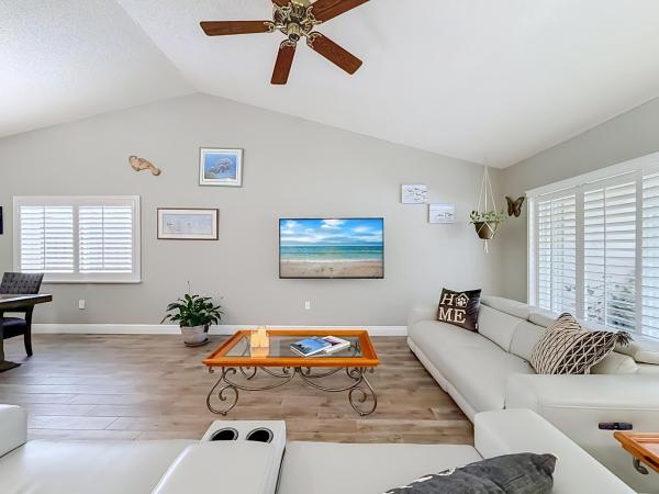 Bonaventure Lakes, 16751 Redwood Way, Weston, Florida 33326, image 2