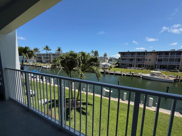 Shore Club, 110 Shore Ct #209, North Palm Beach, Florida 33408, image 3
