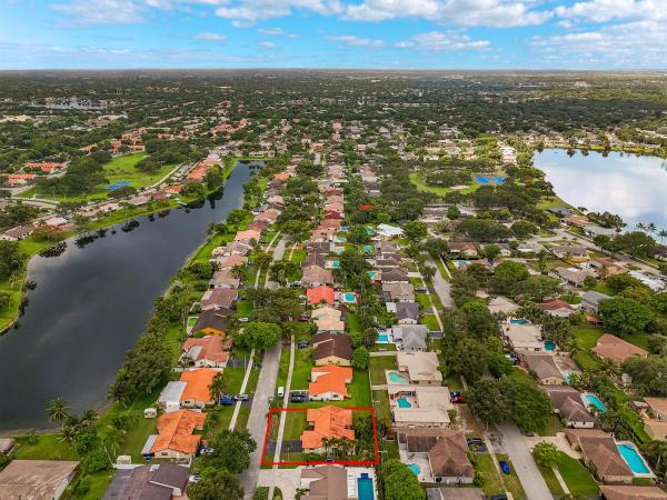 Forest Lake, 5511 SW 114th Ave, Cooper City, Florida 33330, image 2
