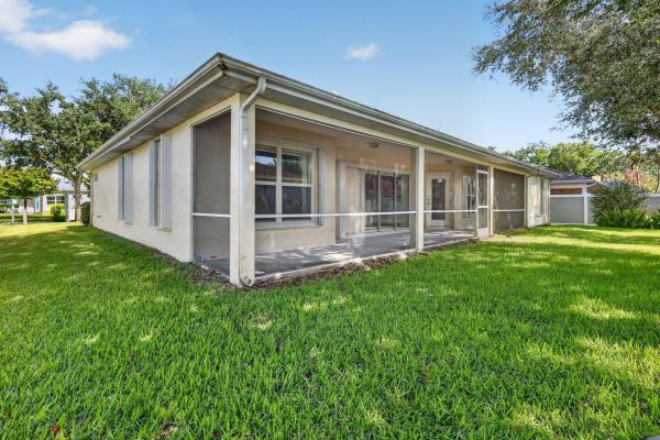 8253 Sand Pine Cir, Port St. Lucie, Florida 34952, image 2