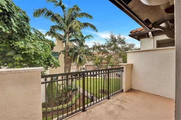 Cascada Isle, 2930 Cascada Isles Way, Cooper City, Florida 33024, image 1