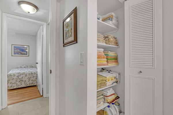 Pine Ridge 3, 337 Pine Ridge Cir #D-2, Greenacres, Florida 33463, image 1