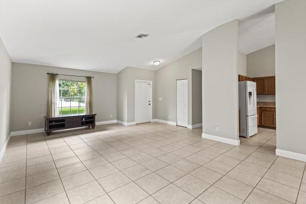 Hidden Oaks, 2134 SW Savage Blvd, Port St. Lucie, Florida 34953, image 2