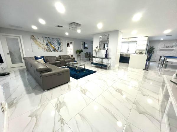 Plantation Golf Estates, 625 W Tropical Way, Plantation, Florida 33317, image 1