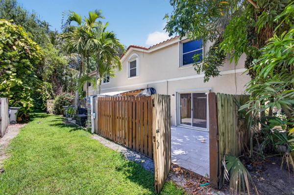 Summit Lake, 946 Summit Lake Dr, West Palm Beach, Florida 33406, image 1