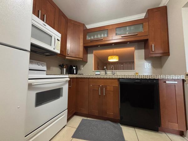 Petunia Gardens, 5171 W Oakland Park Blvd #308, Lauderdale Lakes, Florida 33313, image 1