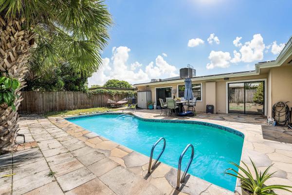 Forest Hill Village, 1845 Kudza Rd, West Palm Beach, Florida 33415, image 2