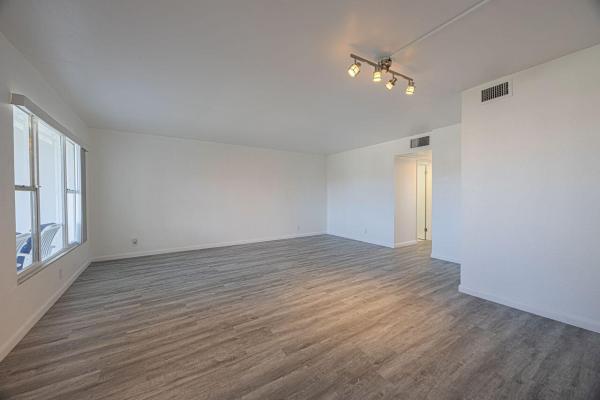 Hampton Gardens, 808 SE 7th St #305, Deerfield Beach, Florida 33441, image 3