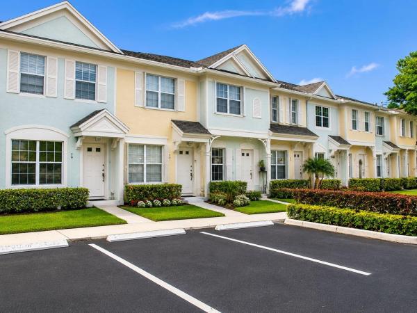 Coconuts, 75 Whitehead Cir, Weston, Florida 33326, image 2