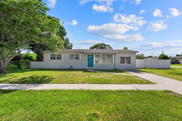 Palm Springs Village, 153 Abaco Dr, Palm Springs, Florida 33461, image 2