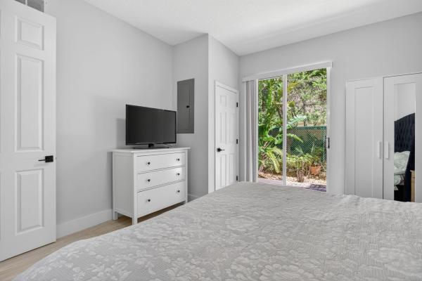 14th Street Townhomes, 2457 NE 14th Street Cswy, Pompano Beach, Florida 33062, image 2